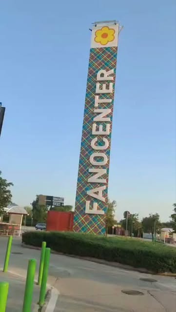 Insegna del Fanocenter, Fano